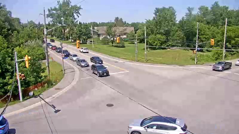 Traffic camera image at 2025-06-30 18:10:32