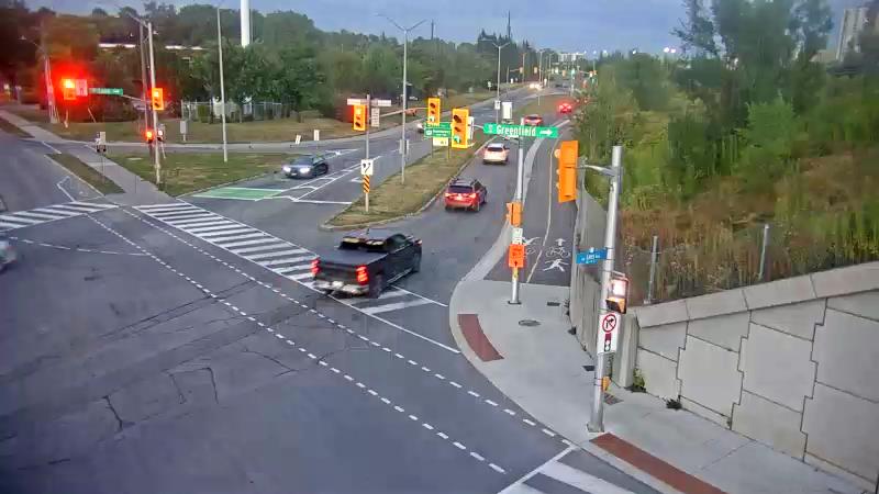 Traffic camera image at 2025-08-25 00:00:31