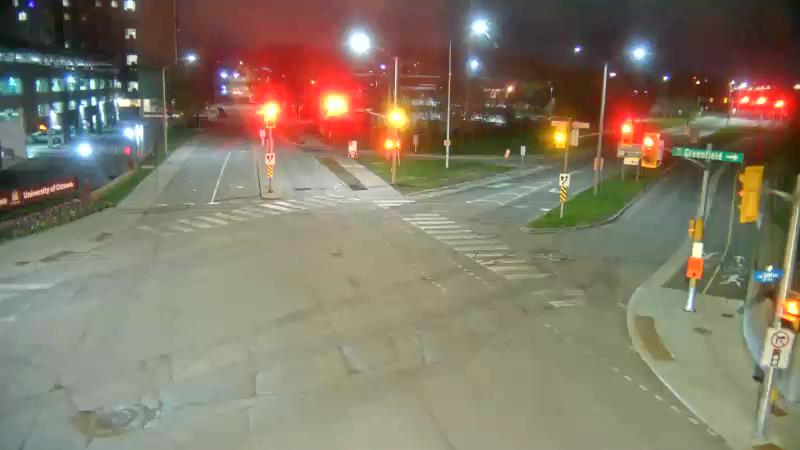 Traffic camera image at 2025-05-09 06:15:23