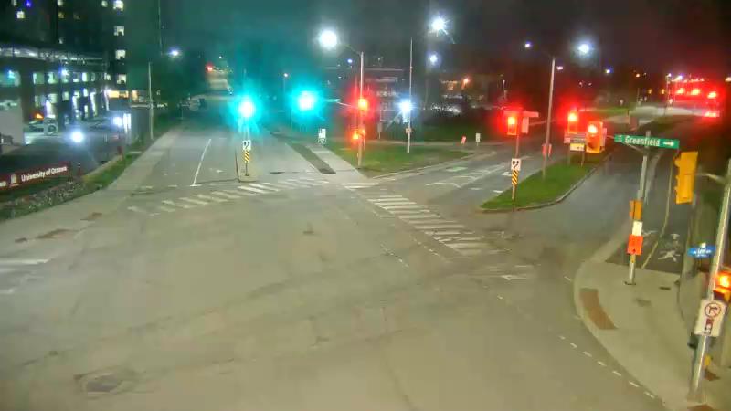 Traffic camera image at 2025-05-09 06:40:21