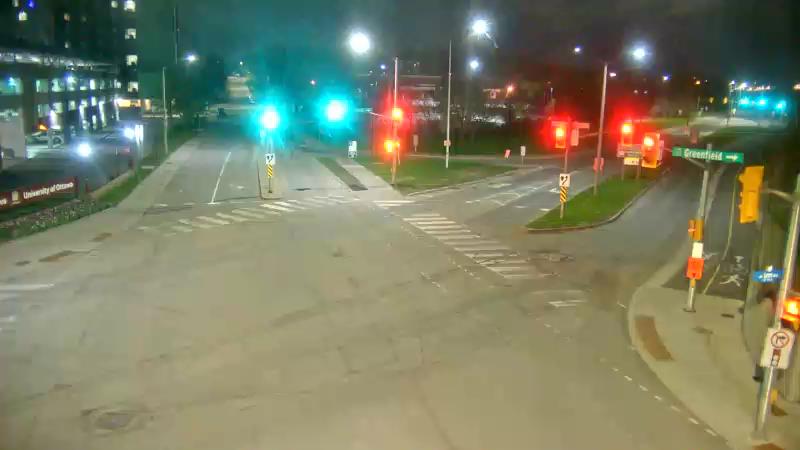 Traffic camera image at 2025-05-09 07:00:25