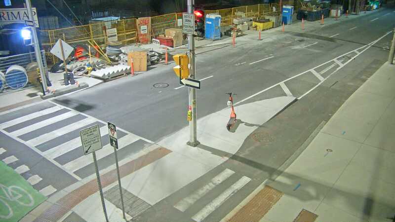 Traffic camera image at 2025-08-04 01:15:25