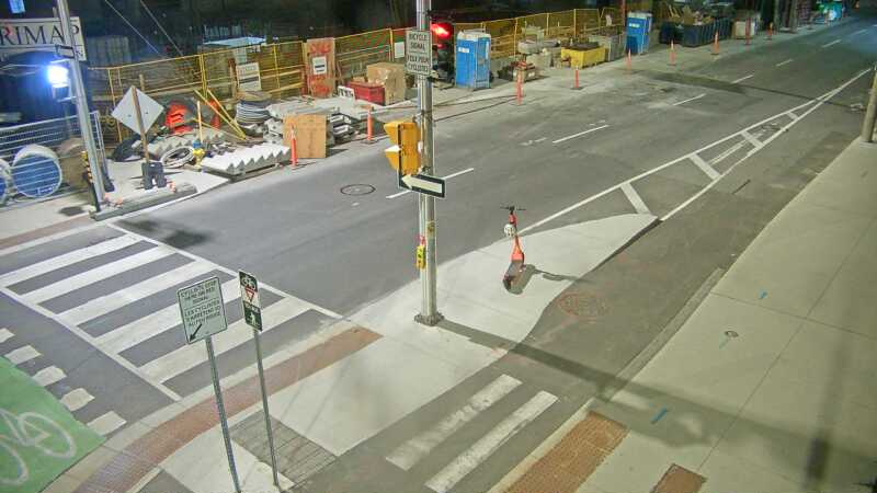Traffic camera image at 2025-08-04 01:30:28