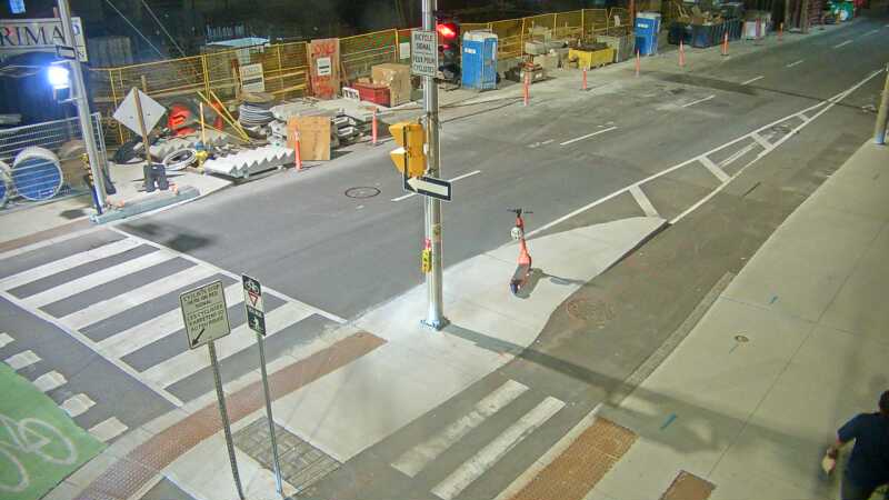 Traffic camera image at 2025-08-04 01:55:34