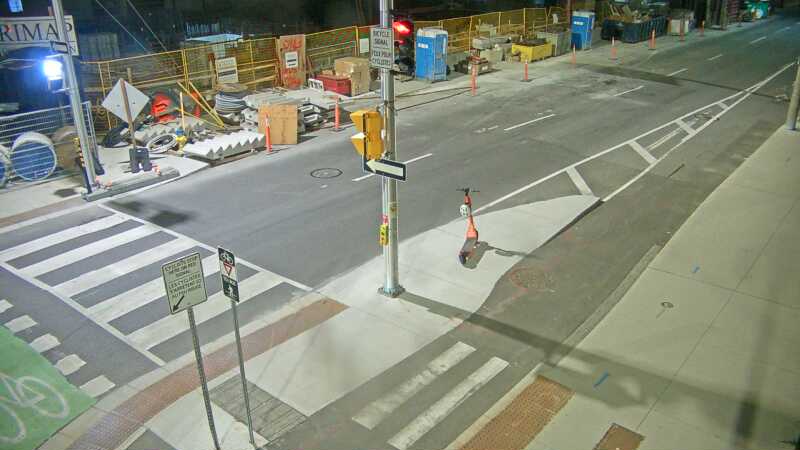Traffic camera image at 2025-08-04 02:25:32