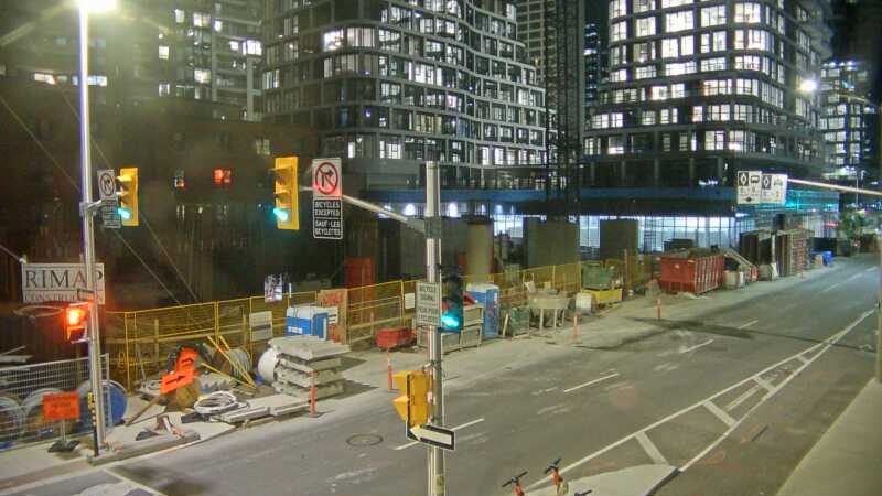 Traffic camera image at 2025-08-25 03:15:43