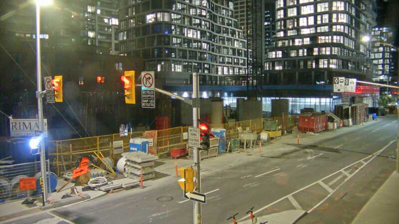 Traffic camera image at 2025-08-25 04:05:28