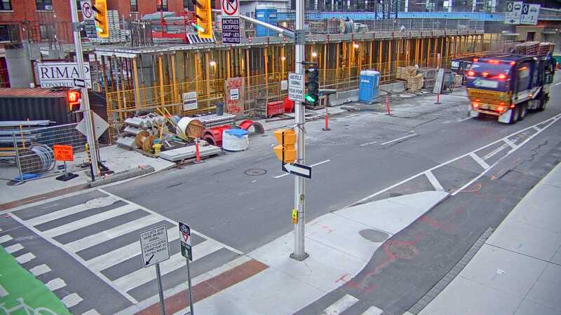 Traffic camera image at 2025-09-05 10:25:29