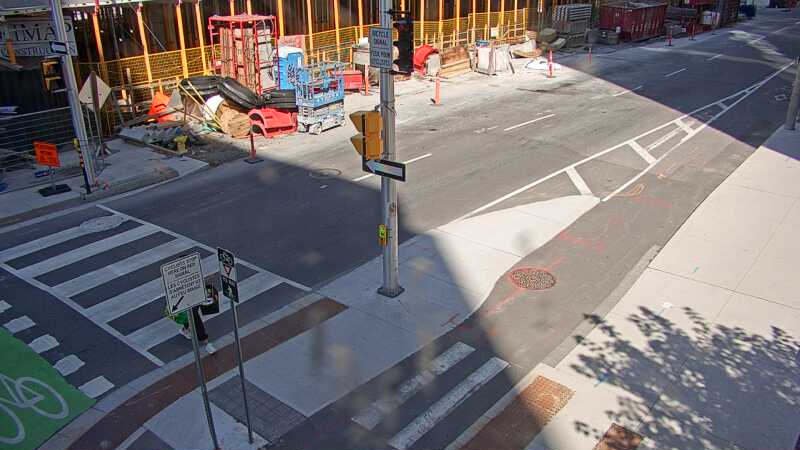 Traffic camera image at 2025-09-14 17:20:28