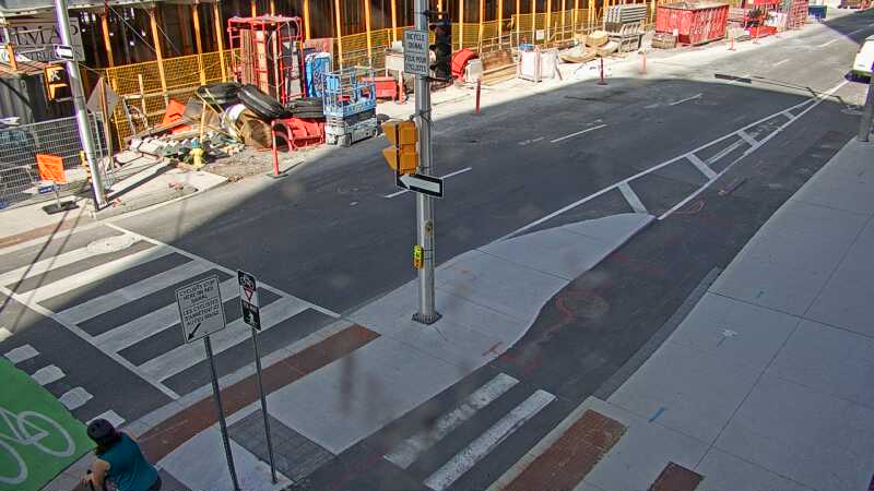 Traffic camera image at 2025-09-14 18:45:34