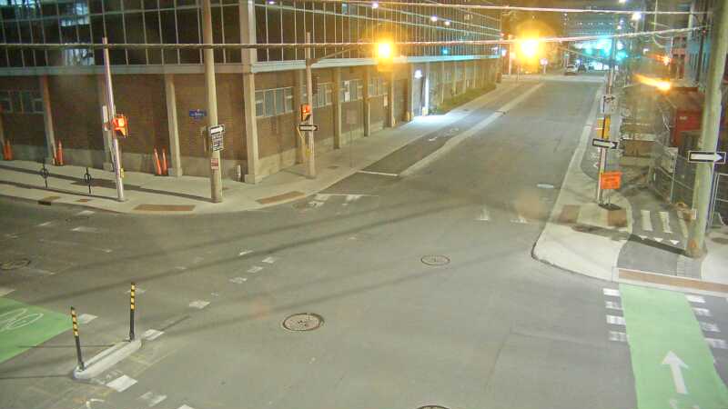 Traffic camera image at 2025-05-09 06:20:27