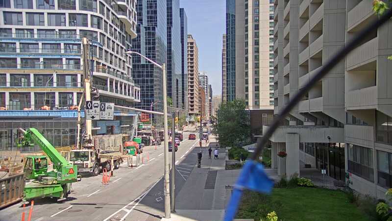 Traffic camera image at 2025-06-30 17:40:30
