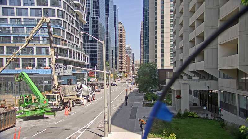 Traffic camera image at 2025-06-30 17:55:30