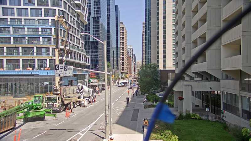 Traffic camera image at 2025-06-30 18:00:34