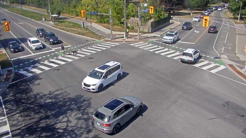 Traffic camera image at 2025-08-24 15:40:33
