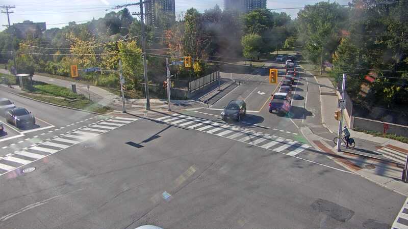 Traffic camera image at 2025-09-15 20:10:34