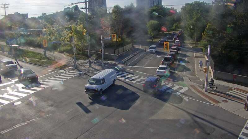 Traffic camera image at 2025-09-15 21:15:33