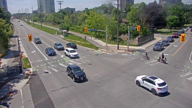 Traffic camera image at 2025-06-30 17:30:45