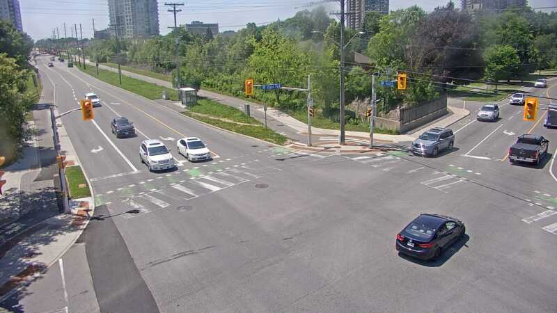 Traffic camera image at 2025-06-30 17:40:30