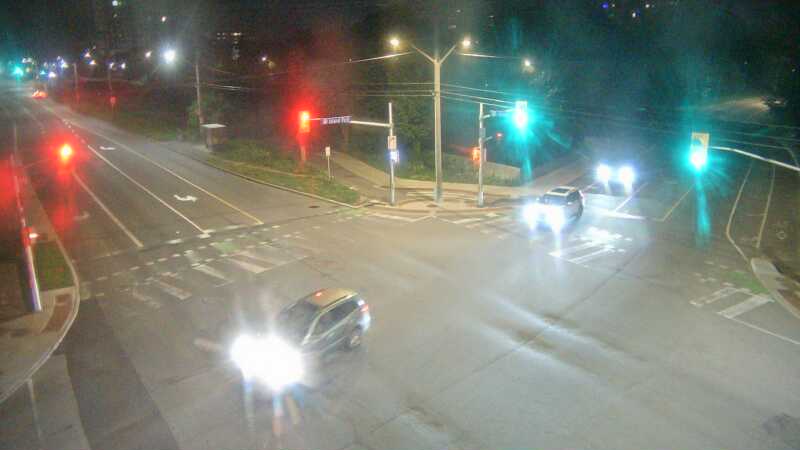 Traffic camera image at 2025-07-12 04:10:32