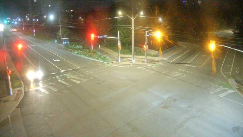 Traffic camera image at 2025-07-12 05:10:32