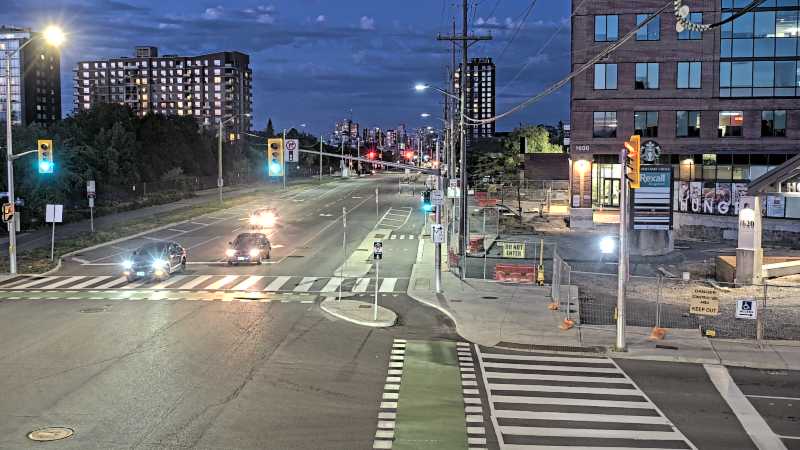 Traffic camera image at 2025-08-25 00:25:36