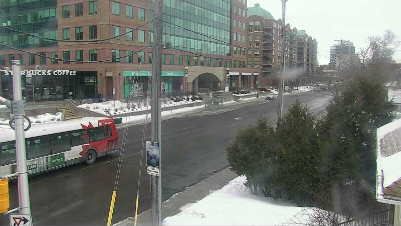 Traffic camera image at 2025-03-09 13:15:28