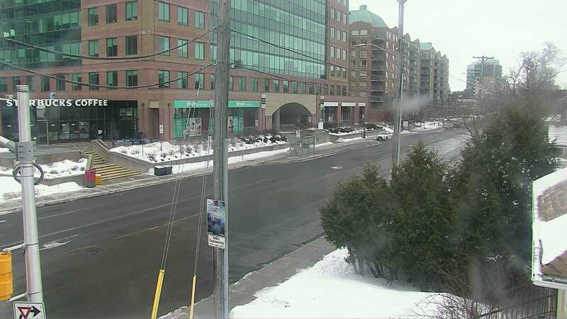 Traffic camera image at 2025-03-09 13:25:22