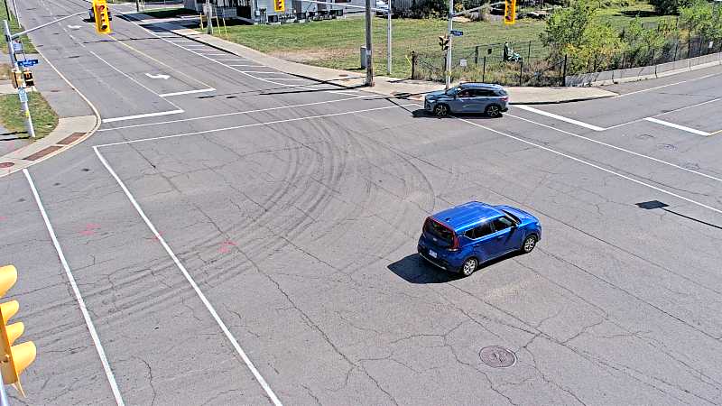 Traffic camera image at 2025-09-14 17:20:28