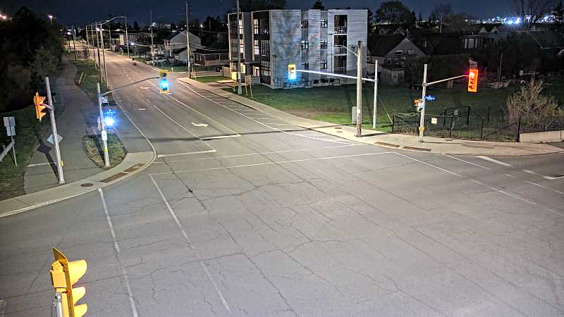 Traffic camera image at 2025-05-09 06:30:21