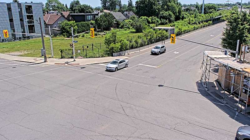 Traffic camera image at 2025-06-30 17:15:44