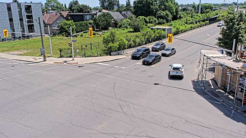 Traffic camera image at 2025-06-30 17:25:48