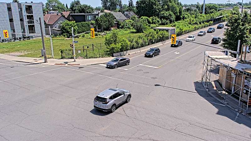 Traffic camera image at 2025-06-30 17:40:31