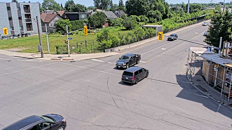 Traffic camera image at 2025-06-30 18:10:33