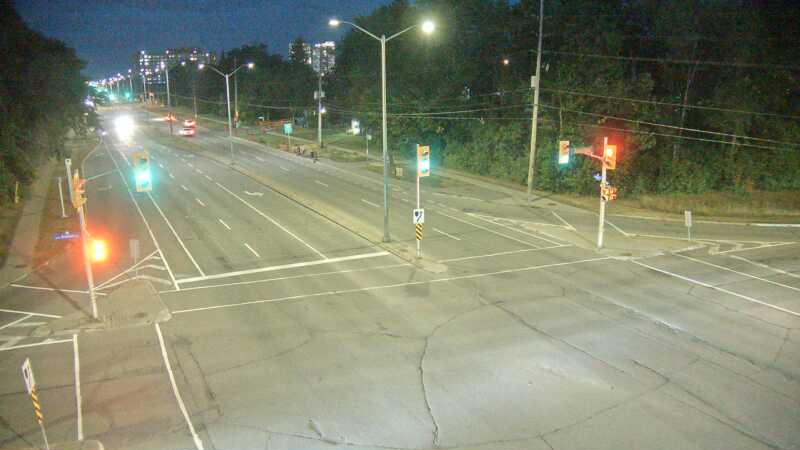 Traffic camera image at 2025-08-25 00:40:31