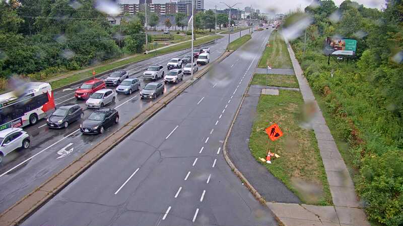 Traffic camera image at 2025-09-04 19:10:40