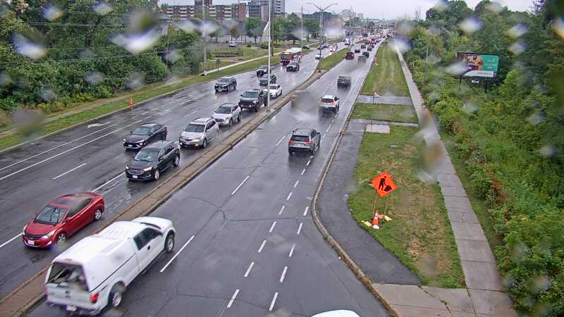 Traffic camera image at 2025-09-04 19:15:37