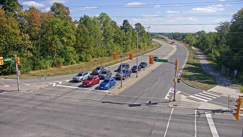 Traffic camera image at 2025-09-14 18:35:32