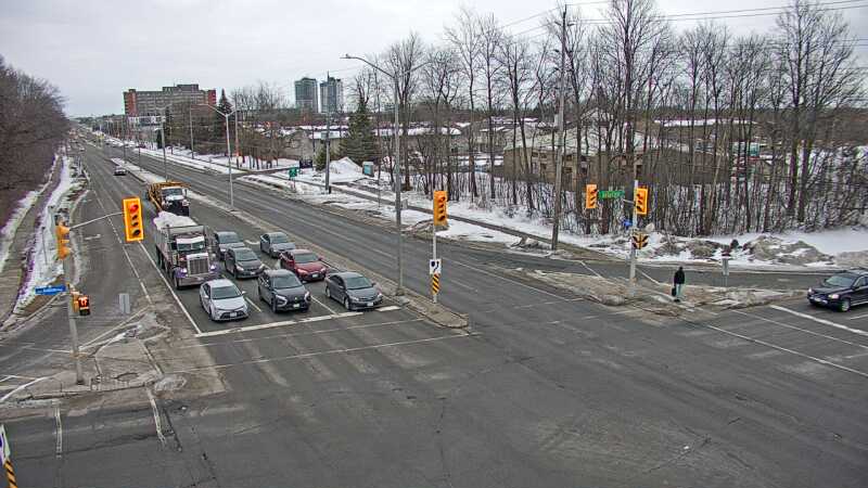 Traffic camera image at 2025-03-09 14:10:33