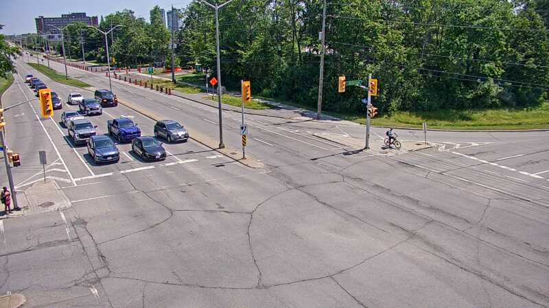 Traffic camera image at 2025-06-30 16:25:33