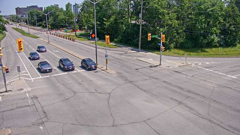 Traffic camera image at 2025-06-30 16:40:33