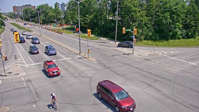 Traffic camera image at 2025-06-30 17:25:48