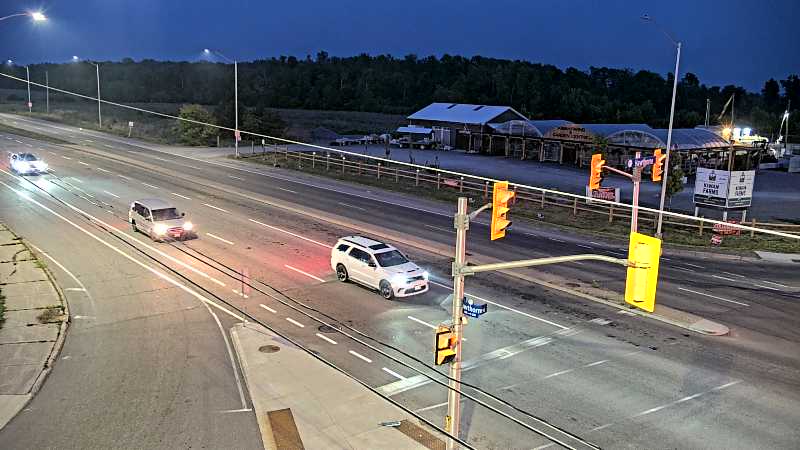 Traffic camera image at 2025-08-04 01:00:24