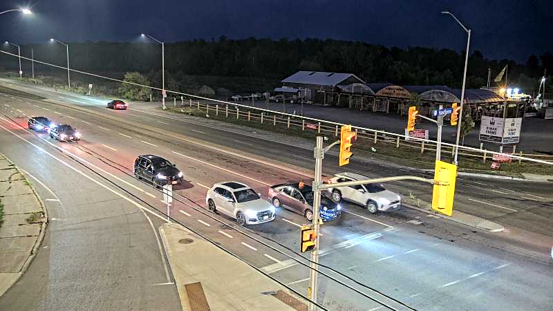 Traffic camera image at 2025-08-04 01:10:30