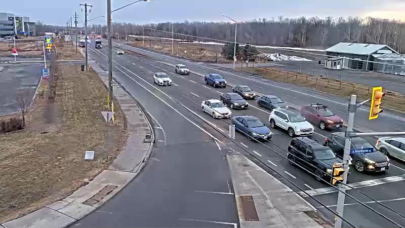 Traffic camera image at 2025-03-25 11:10:22