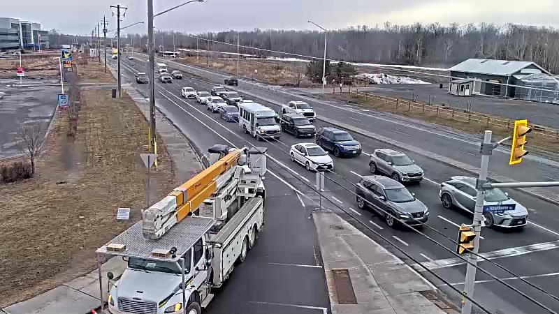 Traffic camera image at 2025-03-25 12:00:25