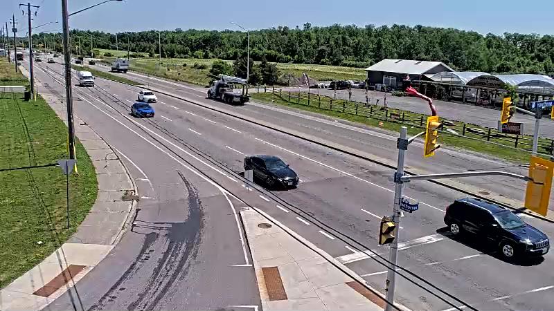 Traffic camera image at 2025-06-30 16:25:33