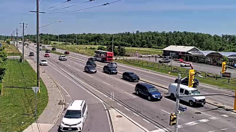 Traffic camera image at 2025-06-30 17:20:47