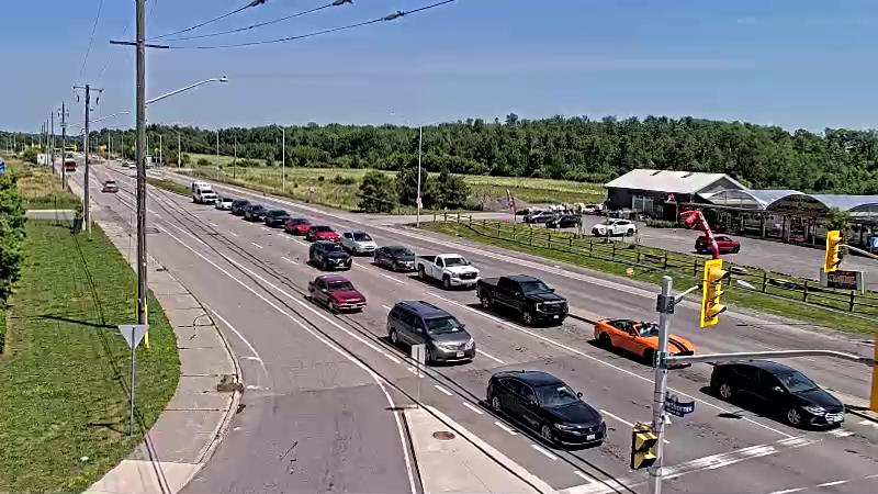 Traffic camera image at 2025-06-30 17:45:37