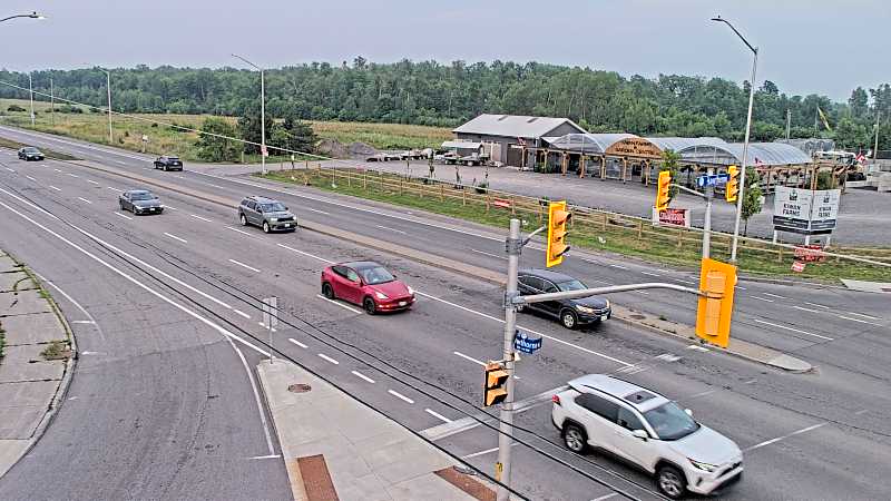 Traffic camera image at 2025-07-31 00:05:34